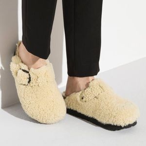 Birkenstock Papillio Boston Big Buckle Platform
Shearling